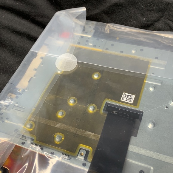 NIB LEGION by Lenovo gaming computer laptop shell / cover FRU# PN 5CB0N00203 - Picture 7 of 12